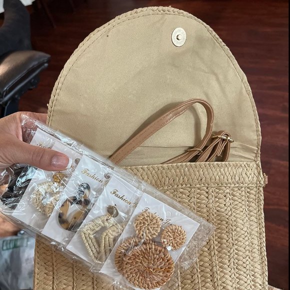 Women Boho Style Crossbody Handbag  + Matching 6 Pairs Earrings - Picture 3 of 8